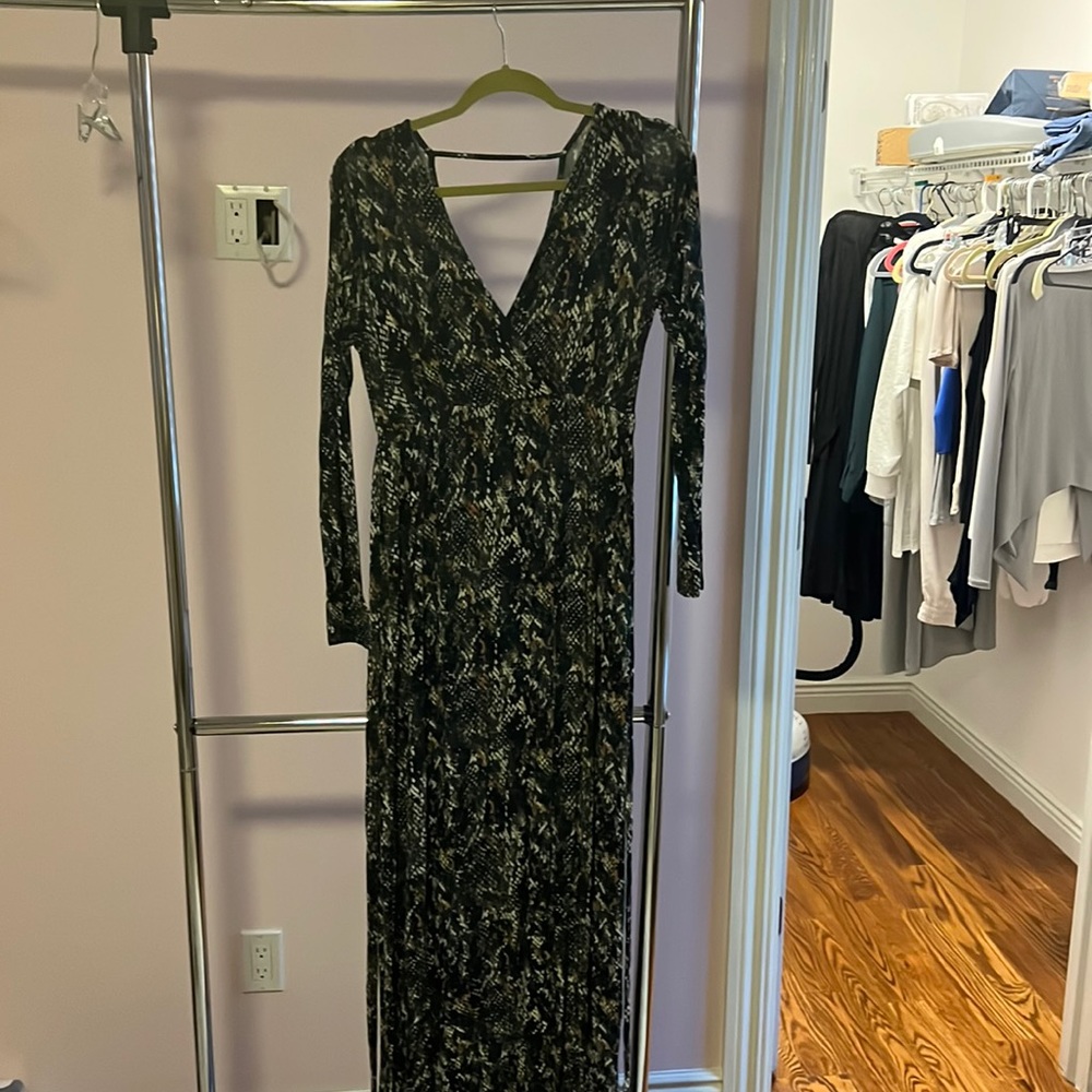 Jessica. Simpson maternity dress size small